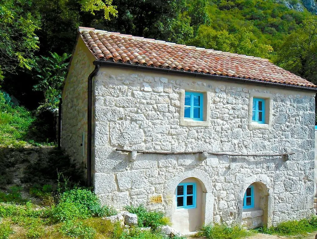 Holiday Home Villetta Mirossi Alba Grizane-Belgrad 0*,