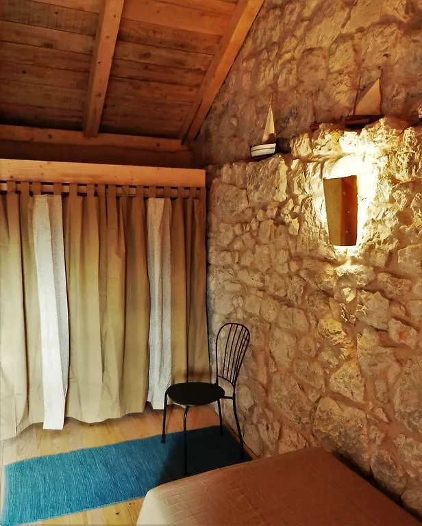 Holiday Home Villetta Mirossi Alba Grizane-Belgrad